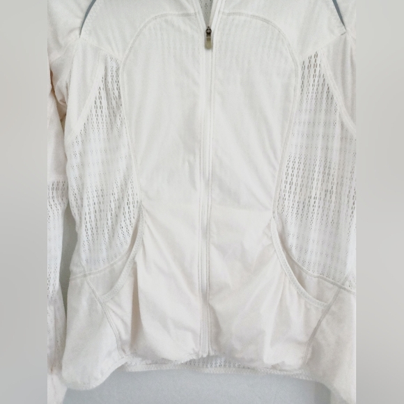 Lululemon White Lightweight Zip-Up Jacket - Picture 5 of 11
